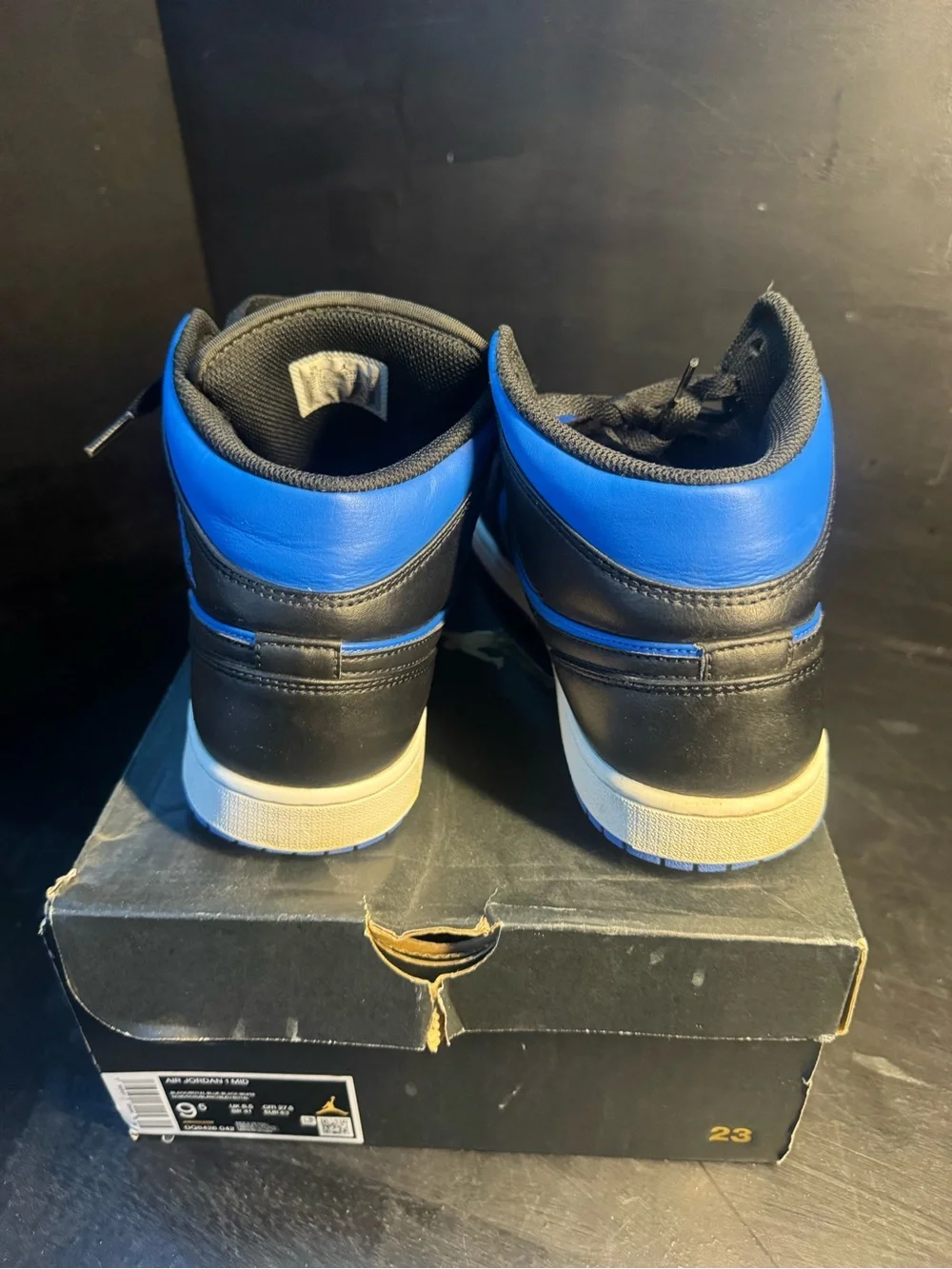 Nike iconic mid